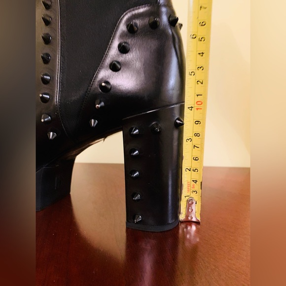 Shiny Black Italian real leather boots with platform black spikes block heels 10 - Picture 10 of 11